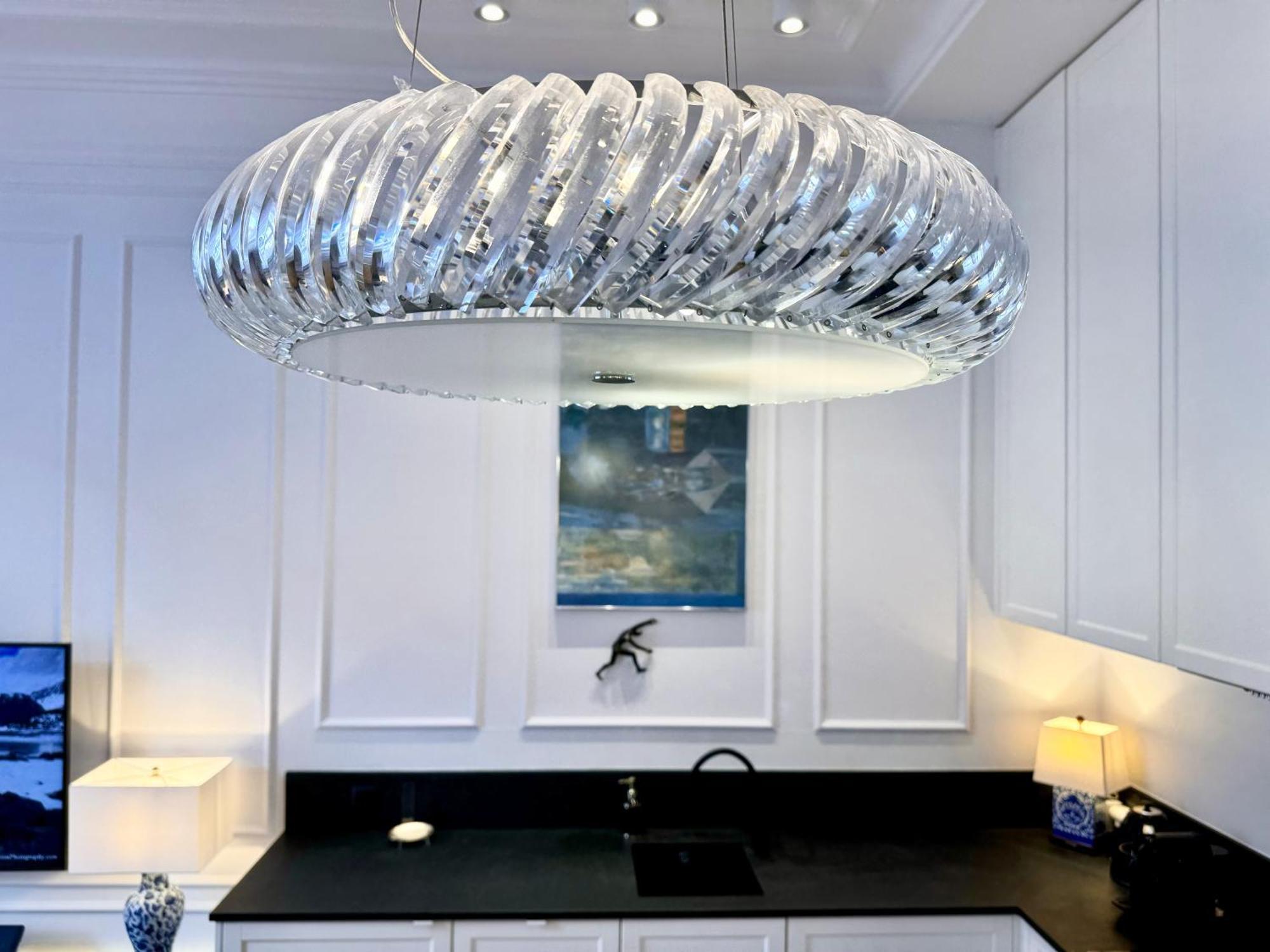 Mondrian Luxury Suites & Apartments Market Square I Warsaw Bilik gambar